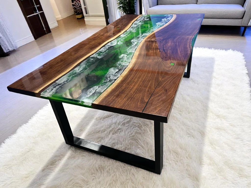 Eye-Catching Green Epoxy Restaurant Table Tops for Outdoor Interiors